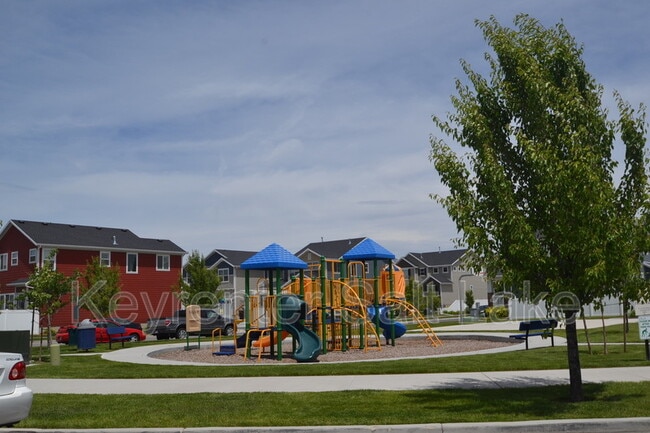 Building Photo - 938 Rebecca View Dr