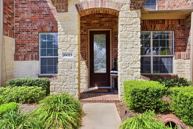 Building Photo - 16023 Powder Springs Ln