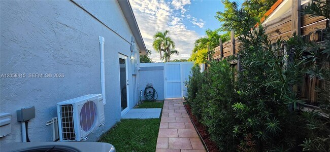 Building Photo - 15182 SW 69th St