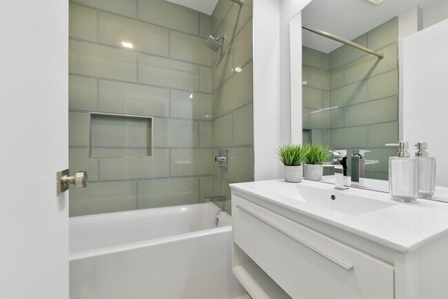 Building Photo - 30 Lowell St