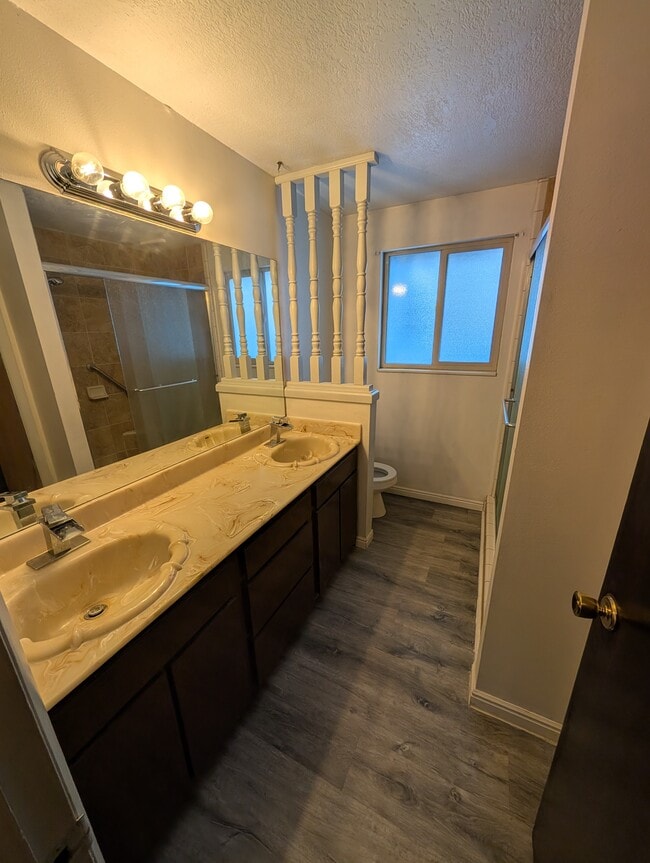 Building Photo - 277 W 600 S