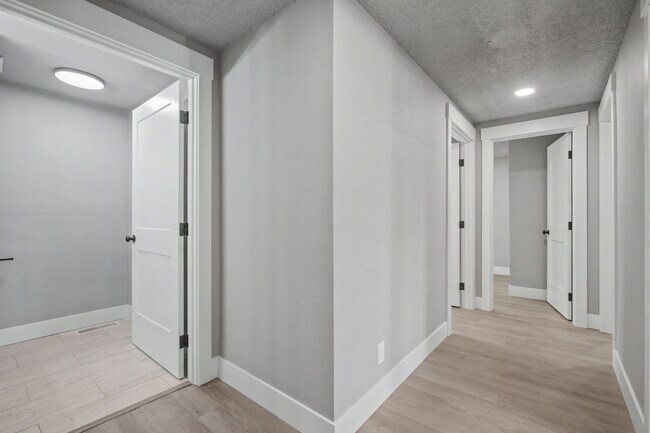 Building Photo - 332 Birch