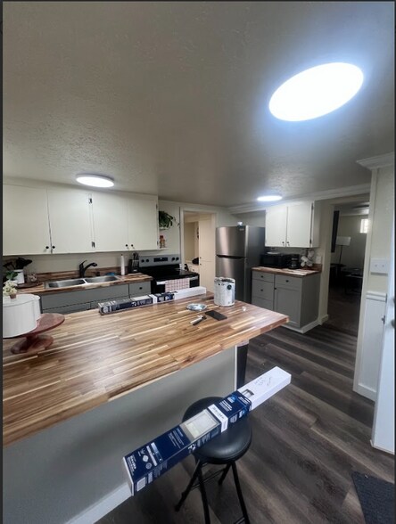 Building Photo - 1206 Gregory Way