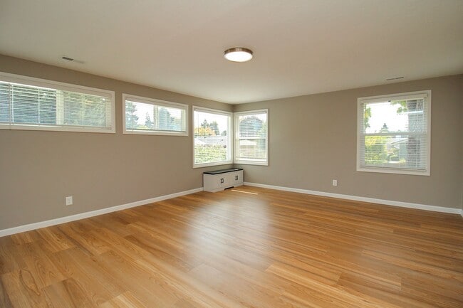 Building Photo - 3396 SE Rockwood St