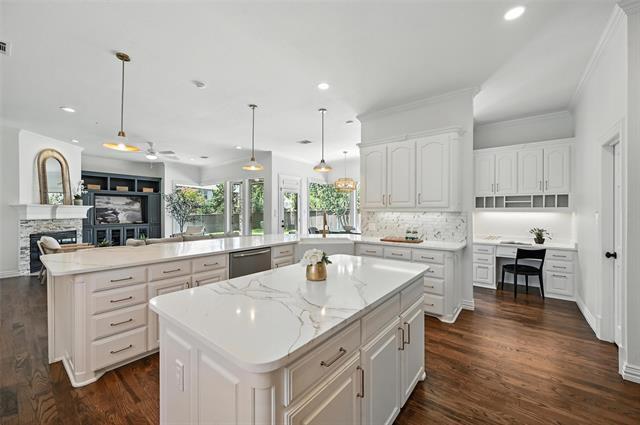 Primary Photo - 350 Silverwood Cir