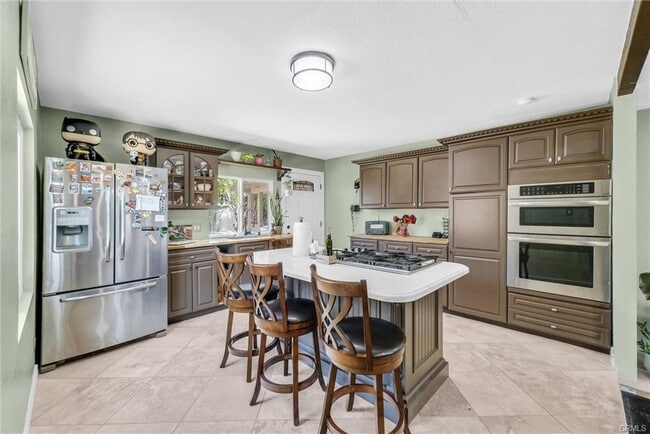 Building Photo - 2513 W Occidental St