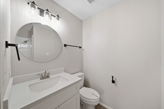 Building Photo - 21619 Knightsbrook Ln