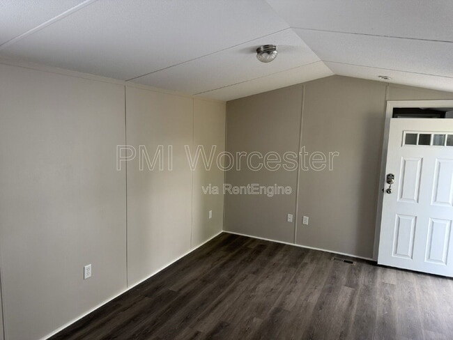 Building Photo - 29 Lachapelle St