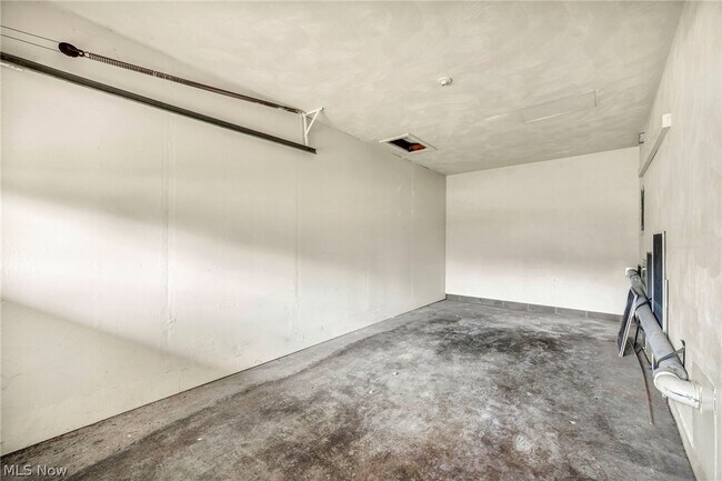 Building Photo - 15 Filmore Ave