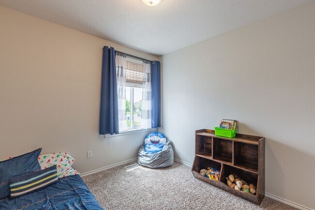 Building Photo - Just listed home for rent!