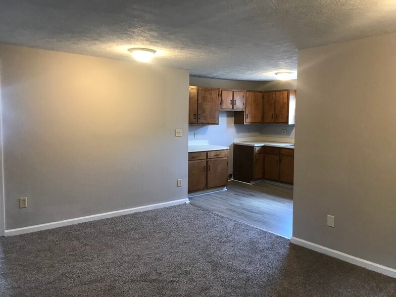 Building Photo - 1110 Broad St