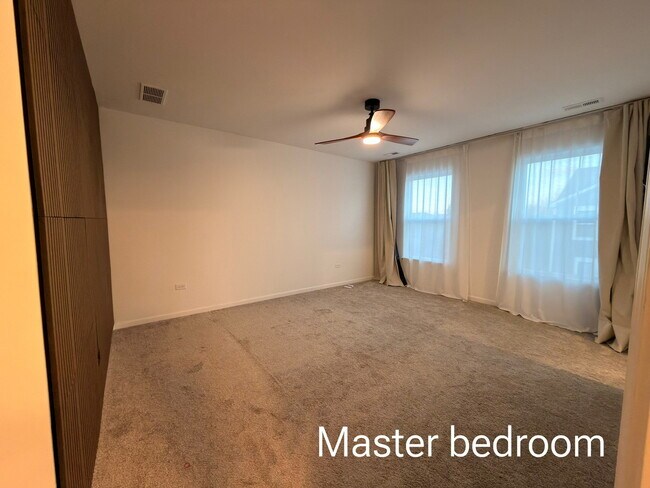 Building Photo - 522 Wolverine Dr