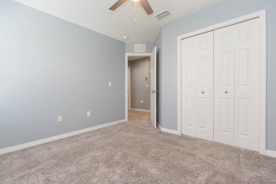 Building Photo - 15939 Fishhawk View Dr