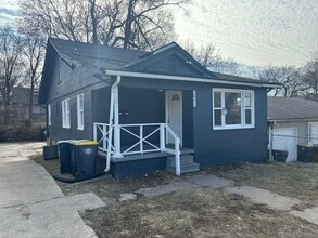 Building Photo - 1541 E 50th St