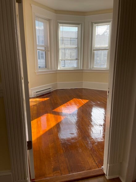 Building Photo - 895 Huntington Ave