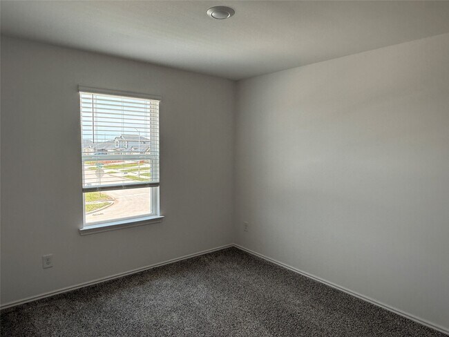 Building Photo - 31226 Bentley Pines Dr