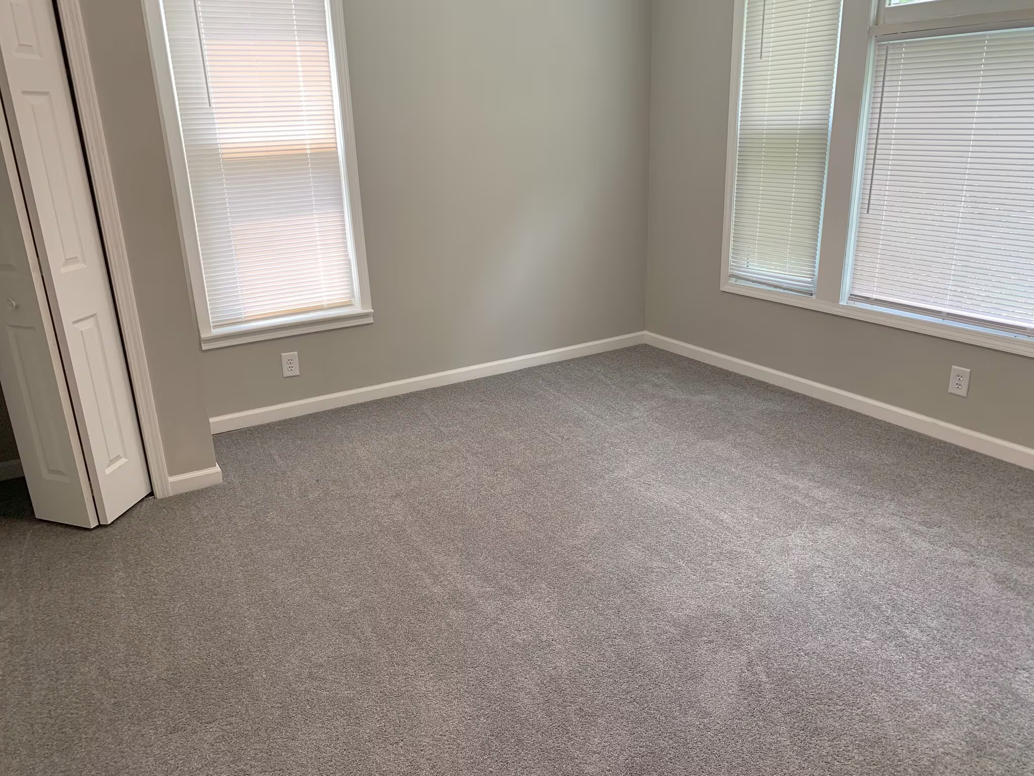 Building Photo - 709 W Illinois St