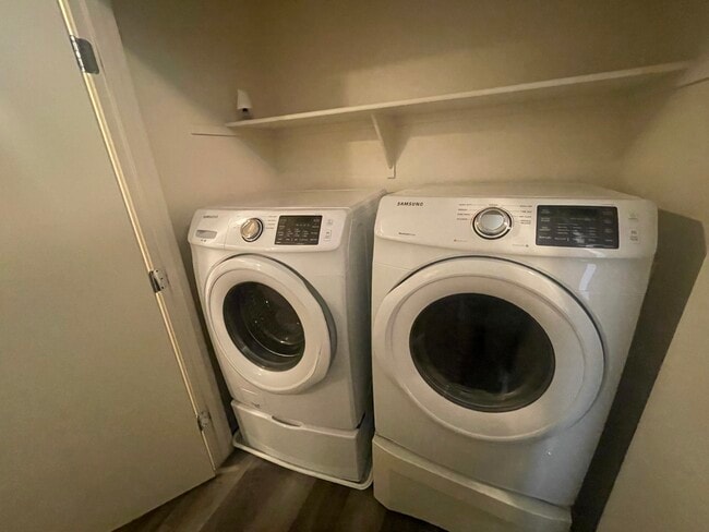 Building Photo - 2180 E Cochise Ave