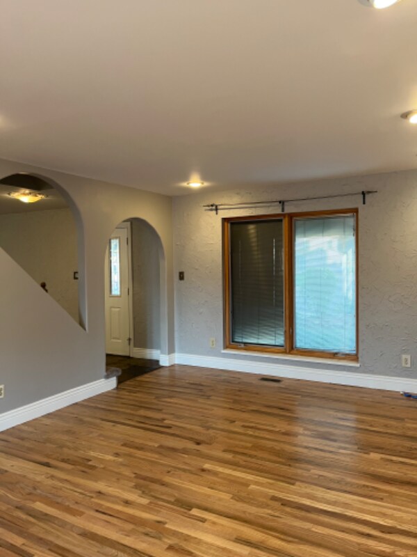 Building Photo - 5270 Picket Dr