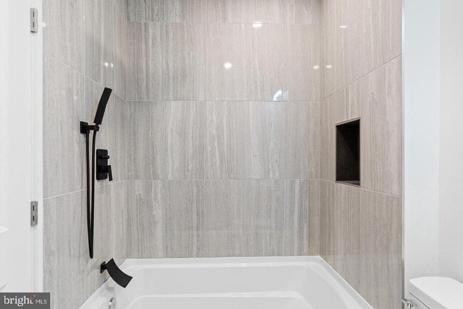 Building Photo - 2539 Cecil B. Moore Ave