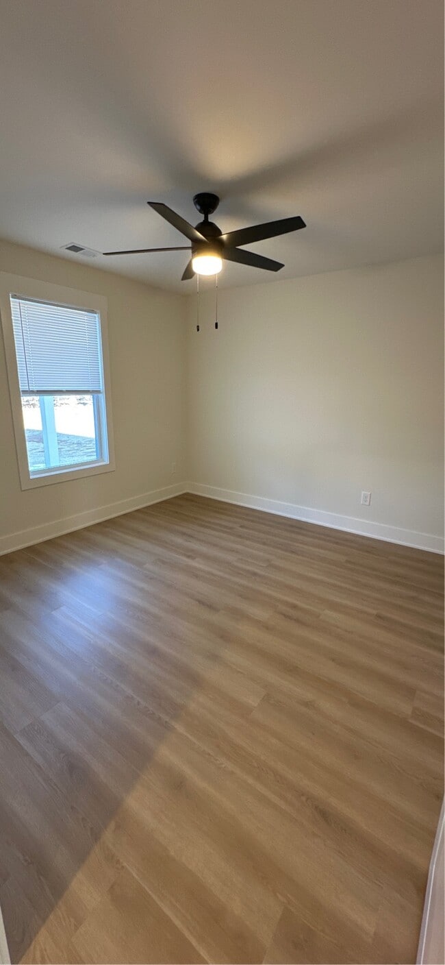 Building Photo - 1108 W Main St