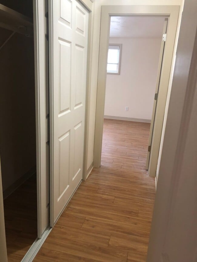 Building Photo - Surrounded by Nature, Close to Town!