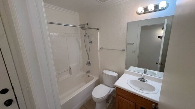 Building Photo - 505 S 93rd Pl