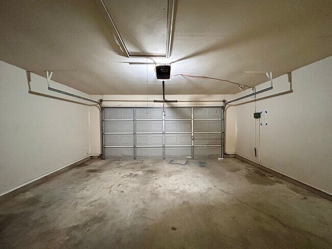 Building Photo - 1200 Brighton Bend Ln