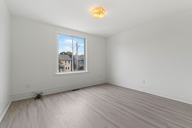Building Photo - 5708-5710 Weldin