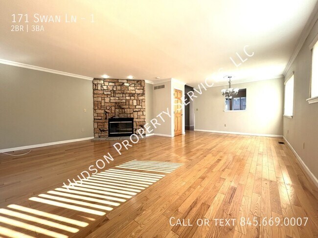 Building Photo - 2 Bed/2.5 Bath Condo in Fox Hill For Rent