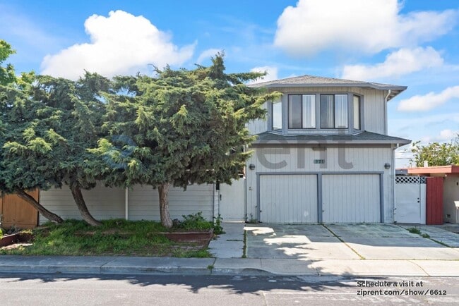 Building Photo - 271 Hayes Ave