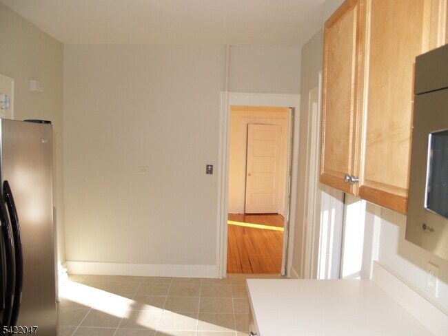 Building Photo - 17 Mountain View Pl