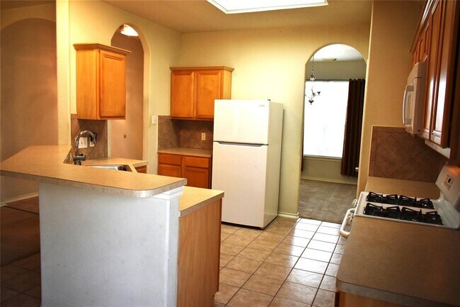 Building Photo - 18314 Manorcliff Ln
