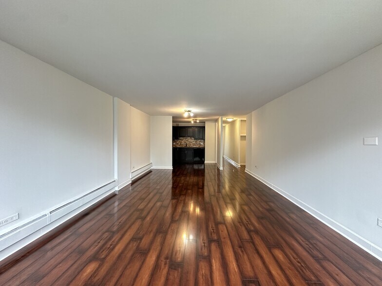 Building Photo - 1442 N Dearborn St