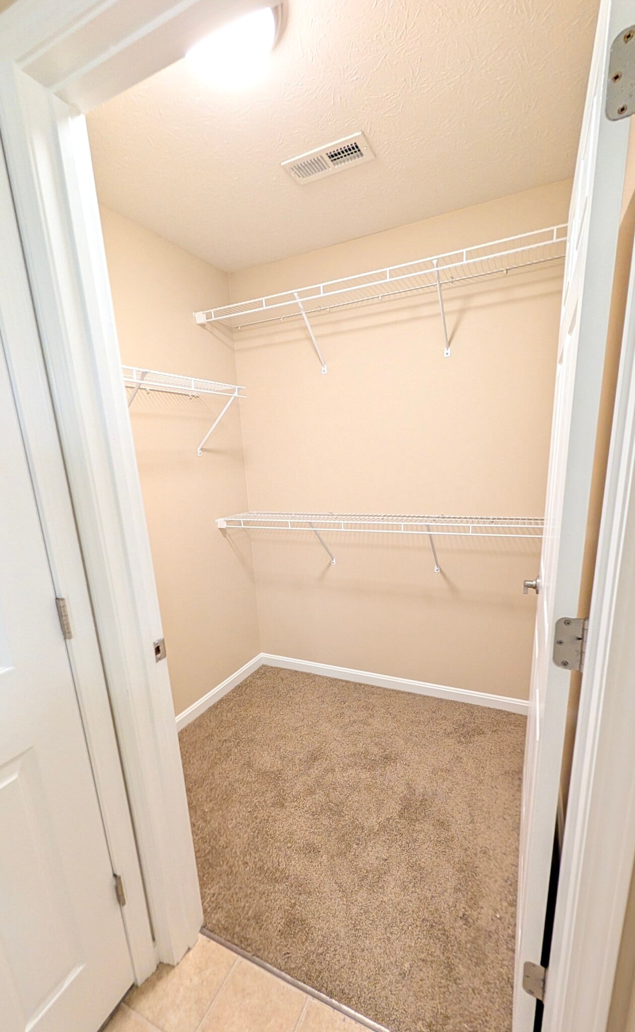 Building Photo - 11315 Breeze Cir