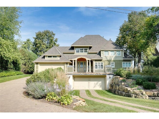 Primary Photo - 26170 Birch Bluff Rd