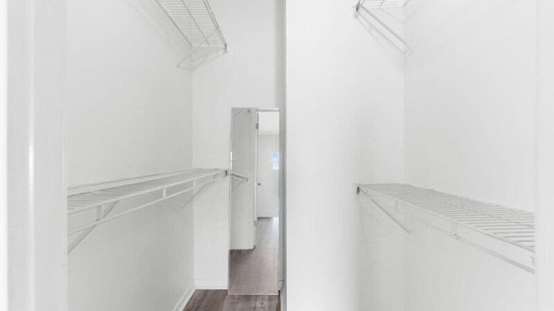 Building Photo - 1758 Abbey Rd