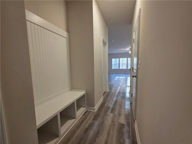 Building Photo - 4169 Oakwood Ter Ct