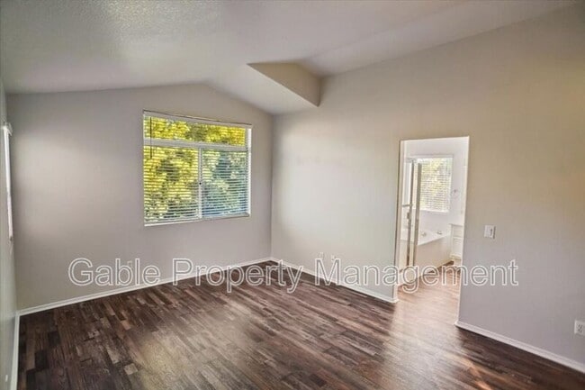 Building Photo - 27916 Brookhaven Pl