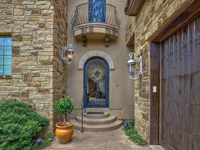 Building Photo - 1310 Minnie Dr