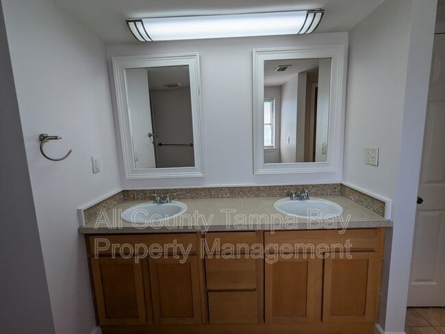 Building Photo - 3146 Downing St
