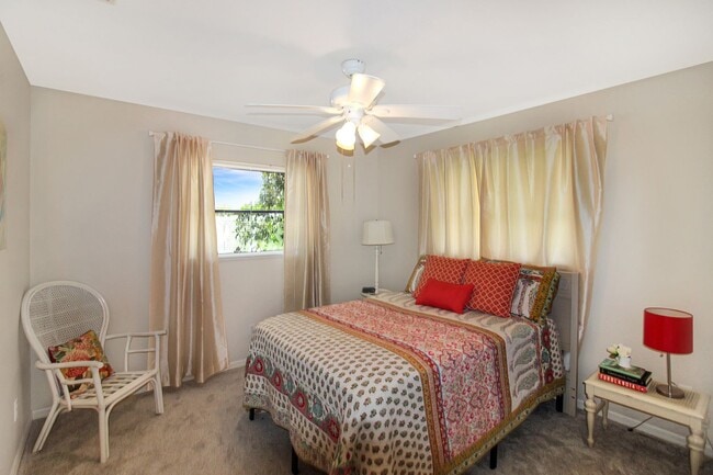Building Photo - South Venice Annual Home For Rent