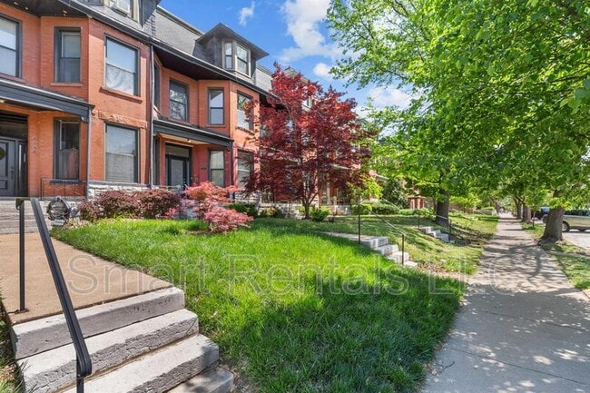 Building Photo - 4133 Laclede Ave