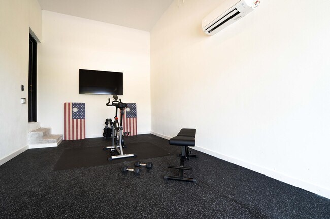 Building Photo - 13480 US-1