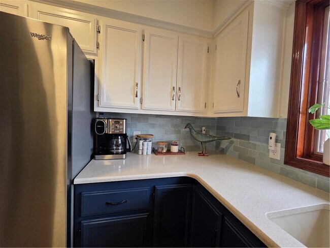 Building Photo - 11 Folkingham Ln