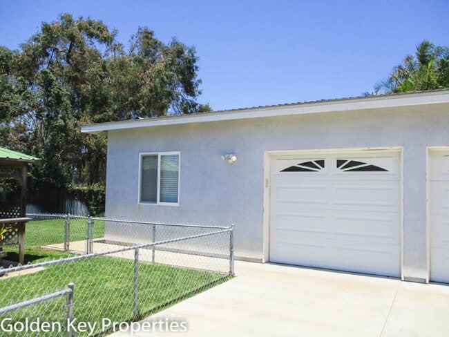 Building Photo - Charming detached granny flat in South Oceanside!