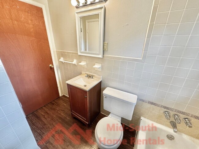 Building Photo - 1761 Cornelia Ln