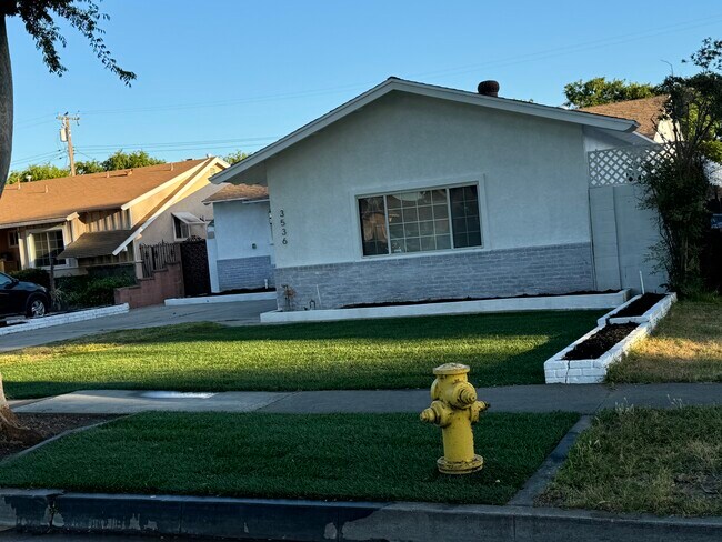 Building Photo - 3536 West Ave