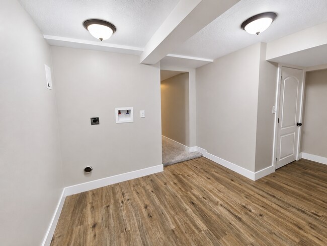 Building Photo - Spacious 4-Bedroom, 2-Bath Home with Updated Interior