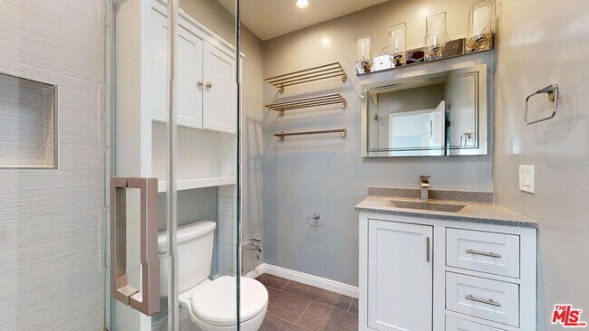 Building Photo - 14335 Huston St